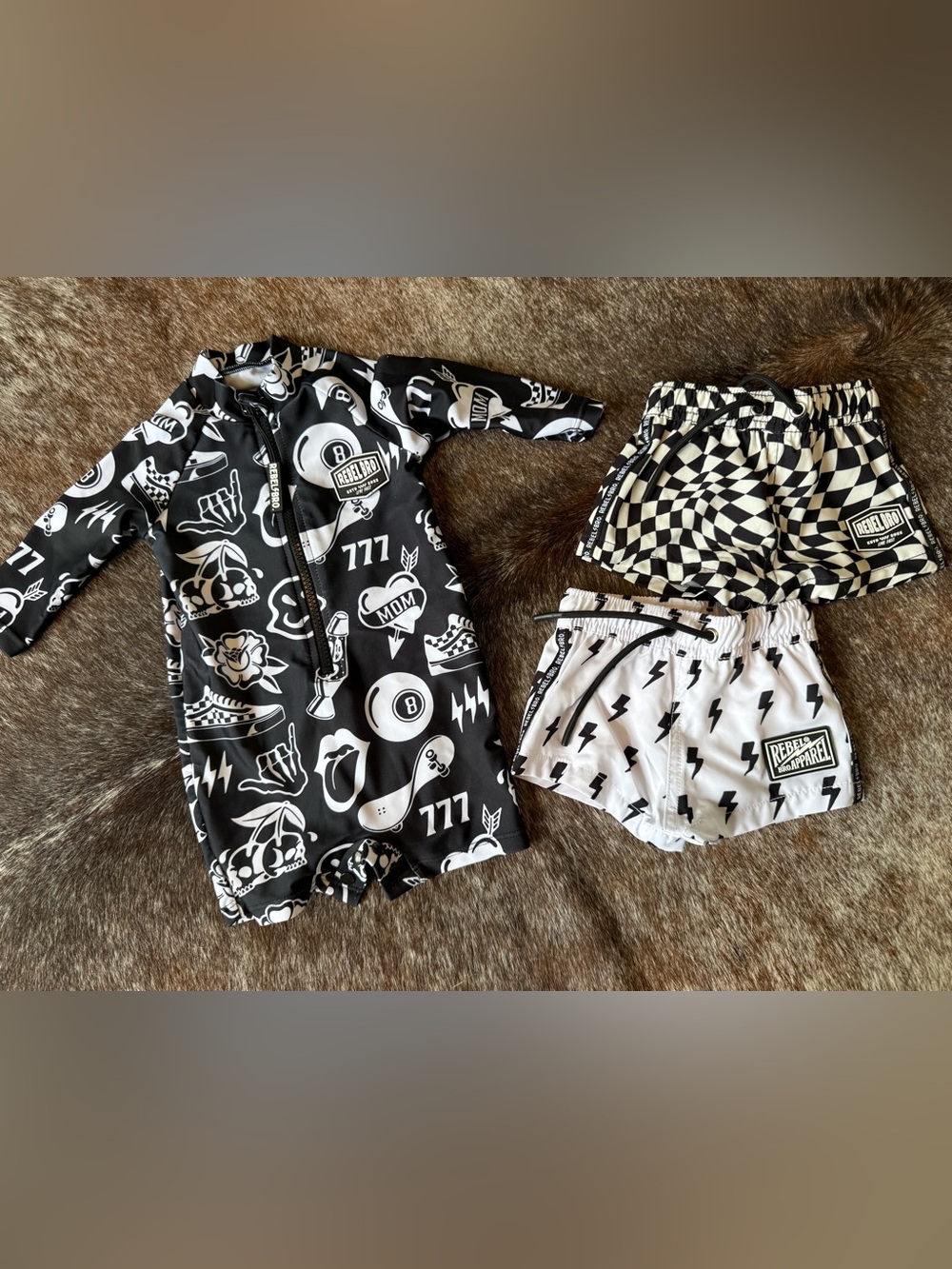 0-6 month swim bundle - Kids Black & White Graphic One-Piece Rash Suit & Trunks